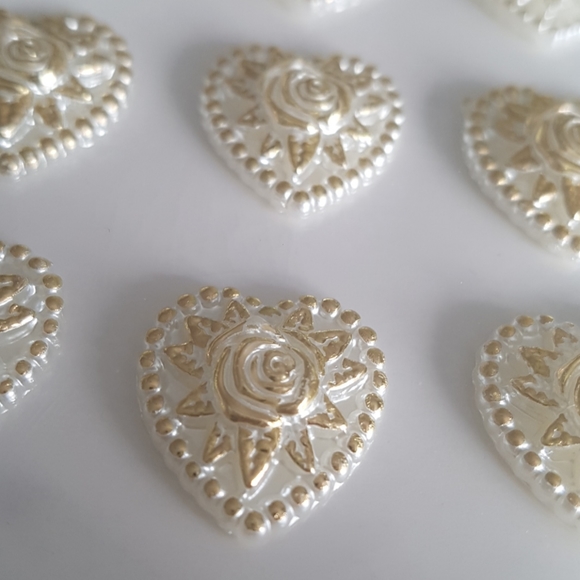 15 pcs 3D Heart Gold Stickers 0.75" In. - Picture 6 of 6